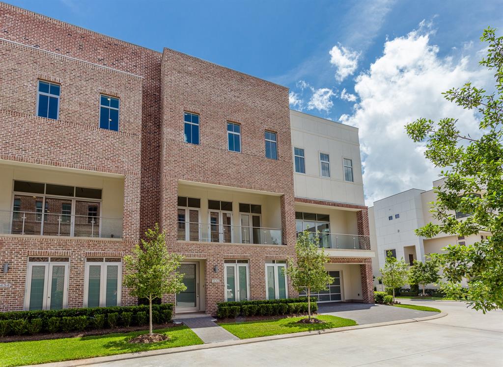 1432 Lake Pointe Parkway, Sugar Land, TX 77478 Martha Turner Sotheby