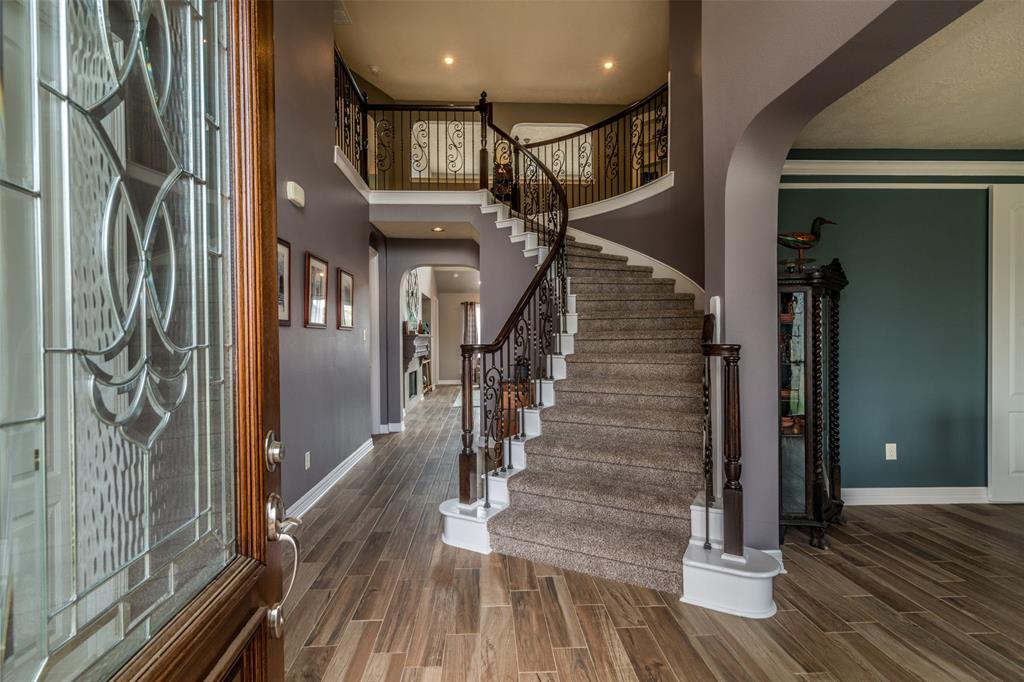 204 Grand Creek Drive League City Tx 77573 Sotheby S
