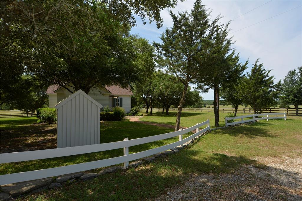 4255 FM 1697 Road, Burton, TX 77835 Martha Turner Sotheby's