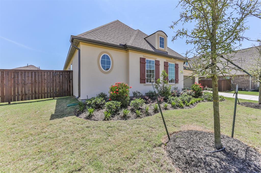 3722 Canyon Drive, Iowa Colony, TX 77583 Martha Turner Sotheby's