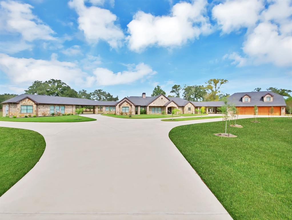 35938 Howell Road, Waller, TX 77484 Martha Turner Sotheby's