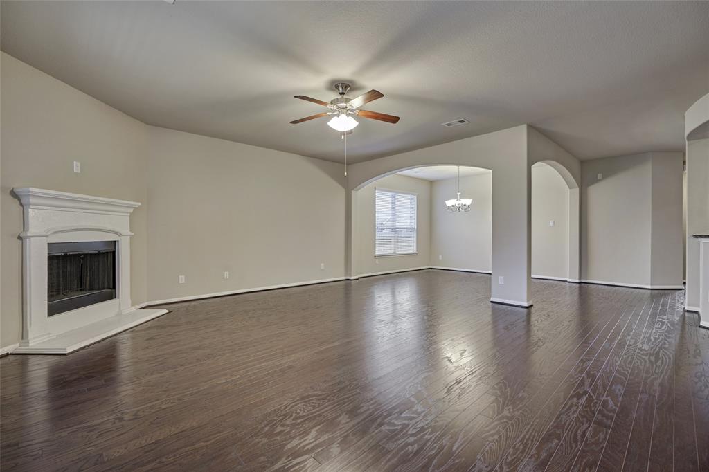 1038 Cedar Lake Court Conroe Tx 77384 Martha Turner Sotheby S