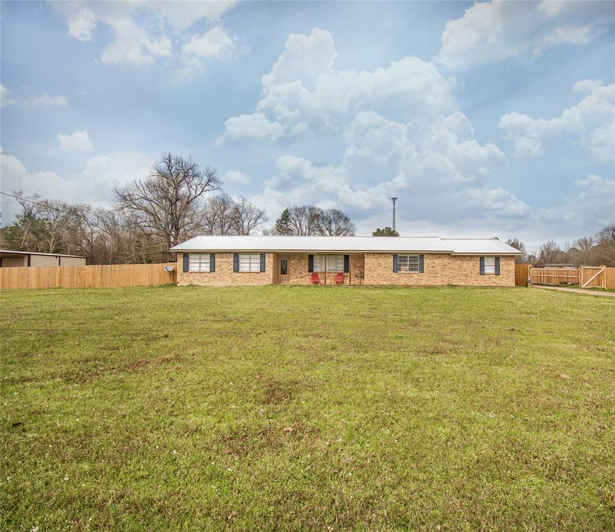 209 FM 83, Broaddus, TX 75929