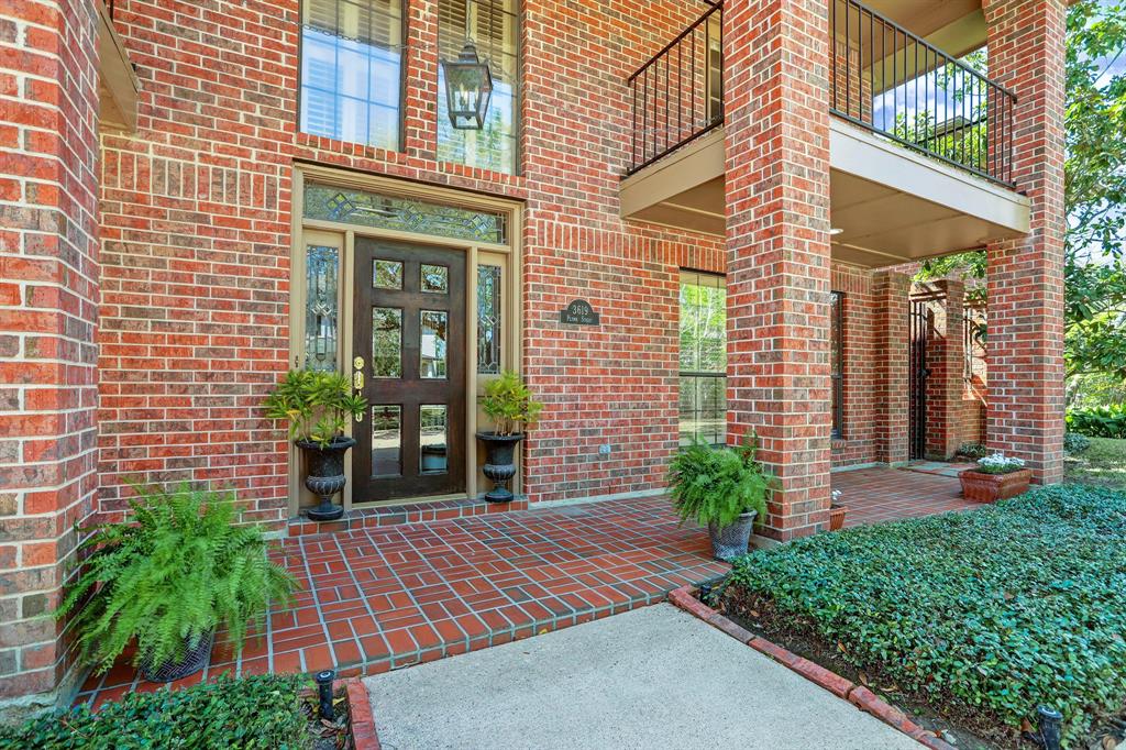 3619 Plumb Street, West University Place, TX 77005 Martha Turner