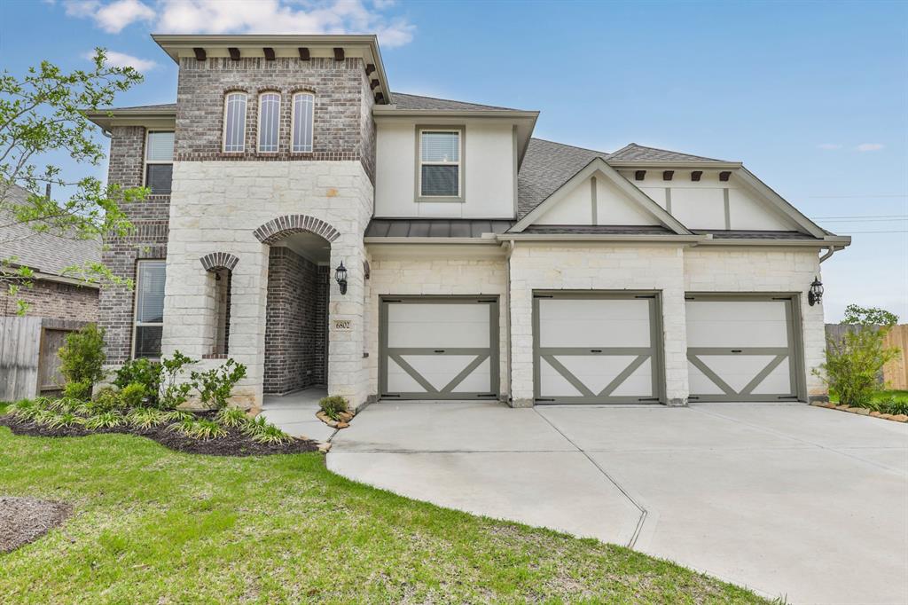 Katy Lakes Homes (Land) and Real Estate Realtor Angela Kraushaar