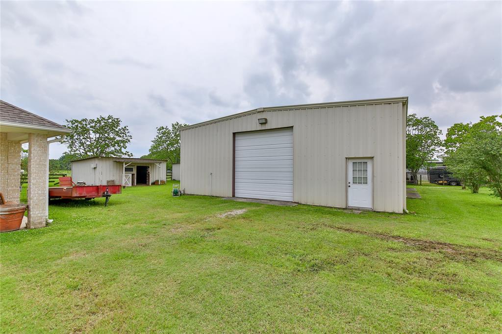 11022 N P Street, La Porte, TX 77571 Martha Turner Sotheby's International Realty, Inc.