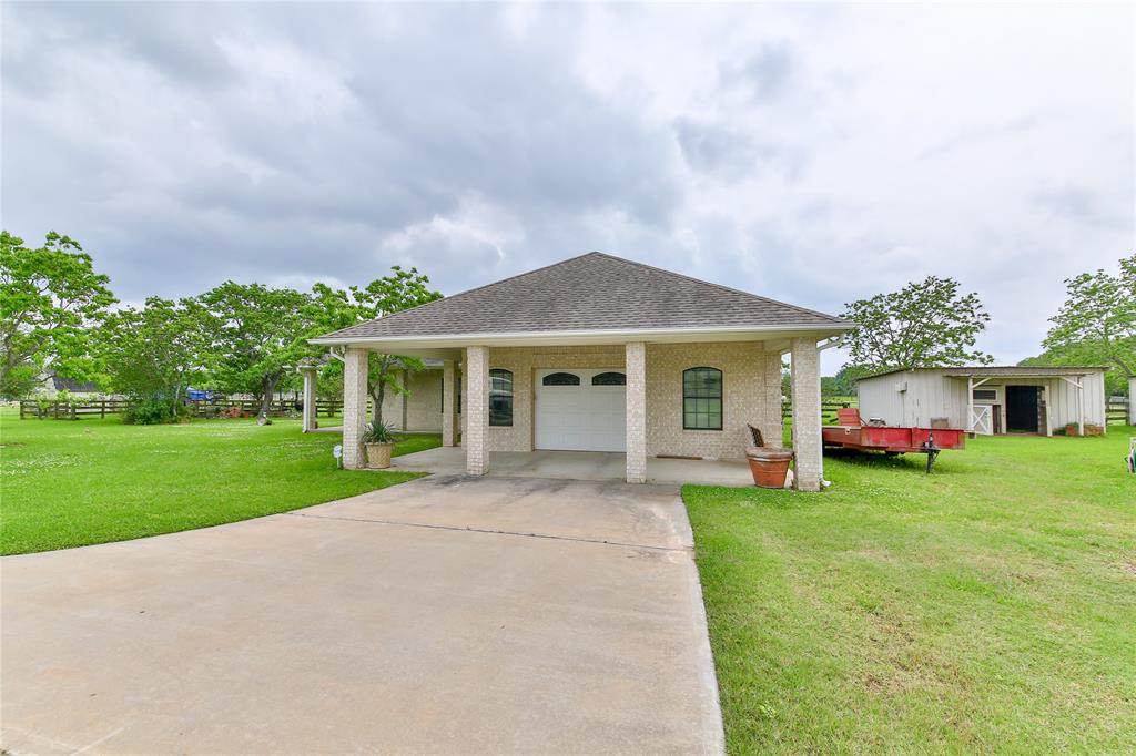 11022 N P Street, La Porte, TX 77571 Martha Turner Sotheby's International Realty, Inc.