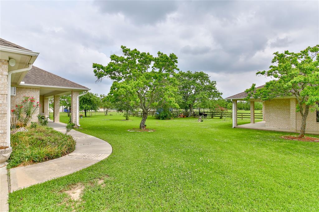 11022 N P Street, La Porte, TX 77571 Martha Turner Sotheby's