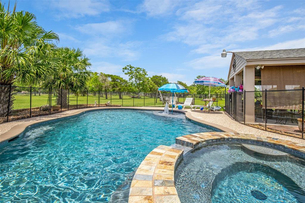 13990 Tri City Beach Road, Baytown, TX 77523 Martha Turner Sotheby's