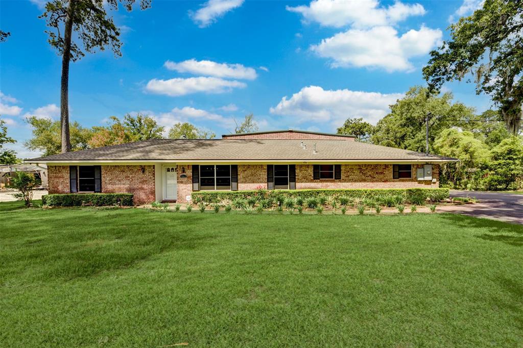 Real Estate Agents Spring, Texas Ruben & Nancy Villarreal